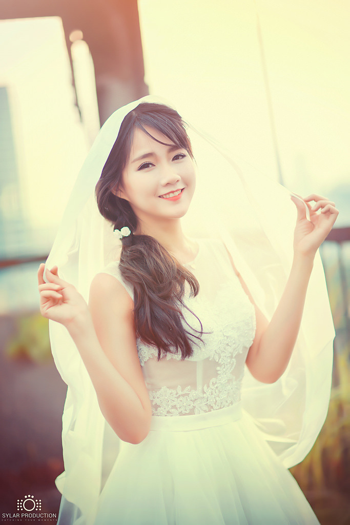 美女搞鸡视频